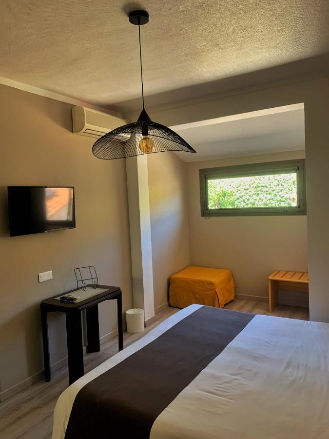 Hotel Beau Soleil เลอลาวองดูว์ ภายนอก รูปภาพ