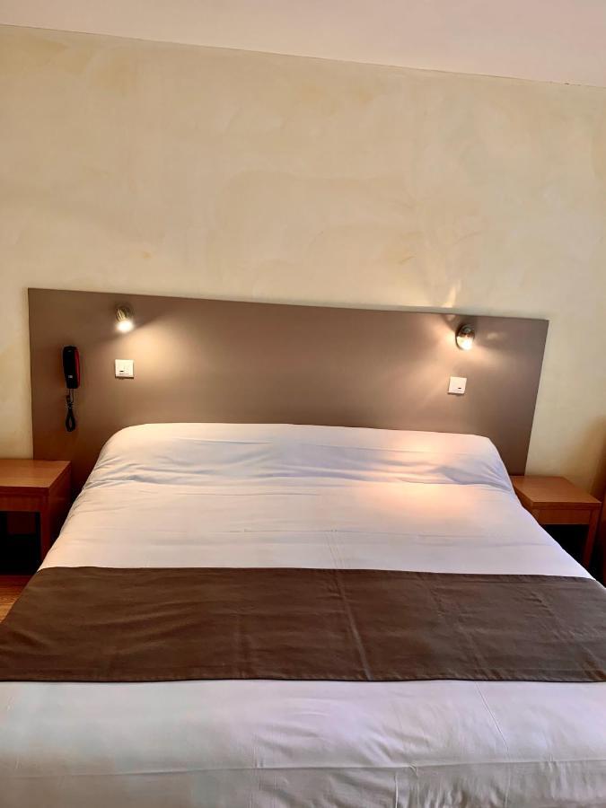 Hotel Beau Soleil เลอลาวองดูว์ ภายนอก รูปภาพ
