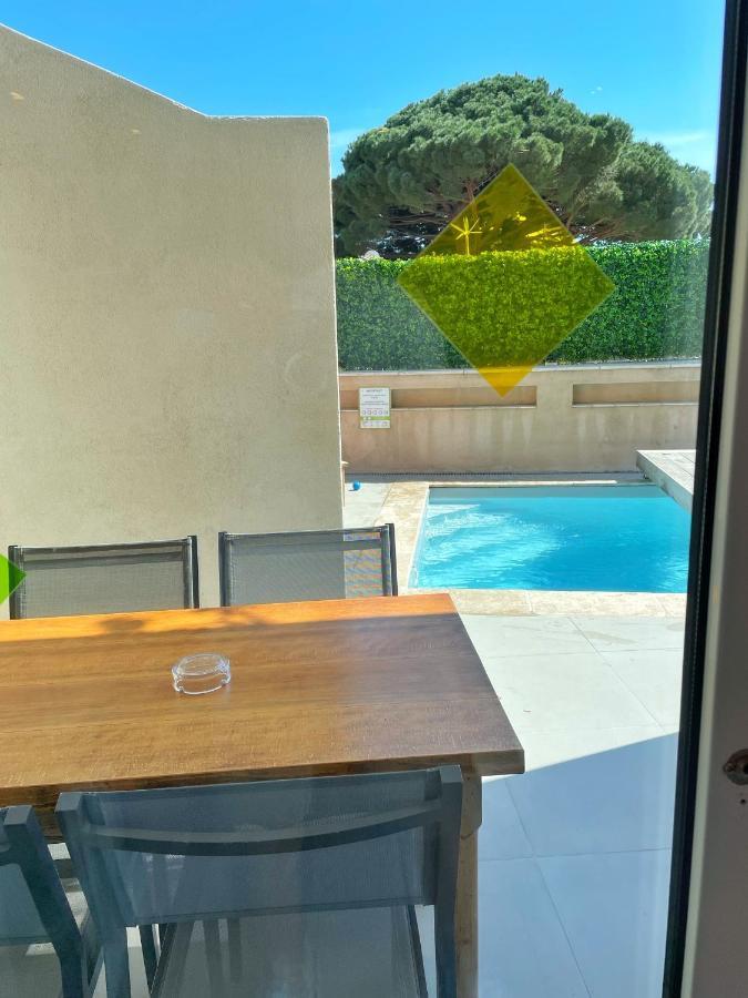 Hotel Beau Soleil เลอลาวองดูว์ ภายนอก รูปภาพ