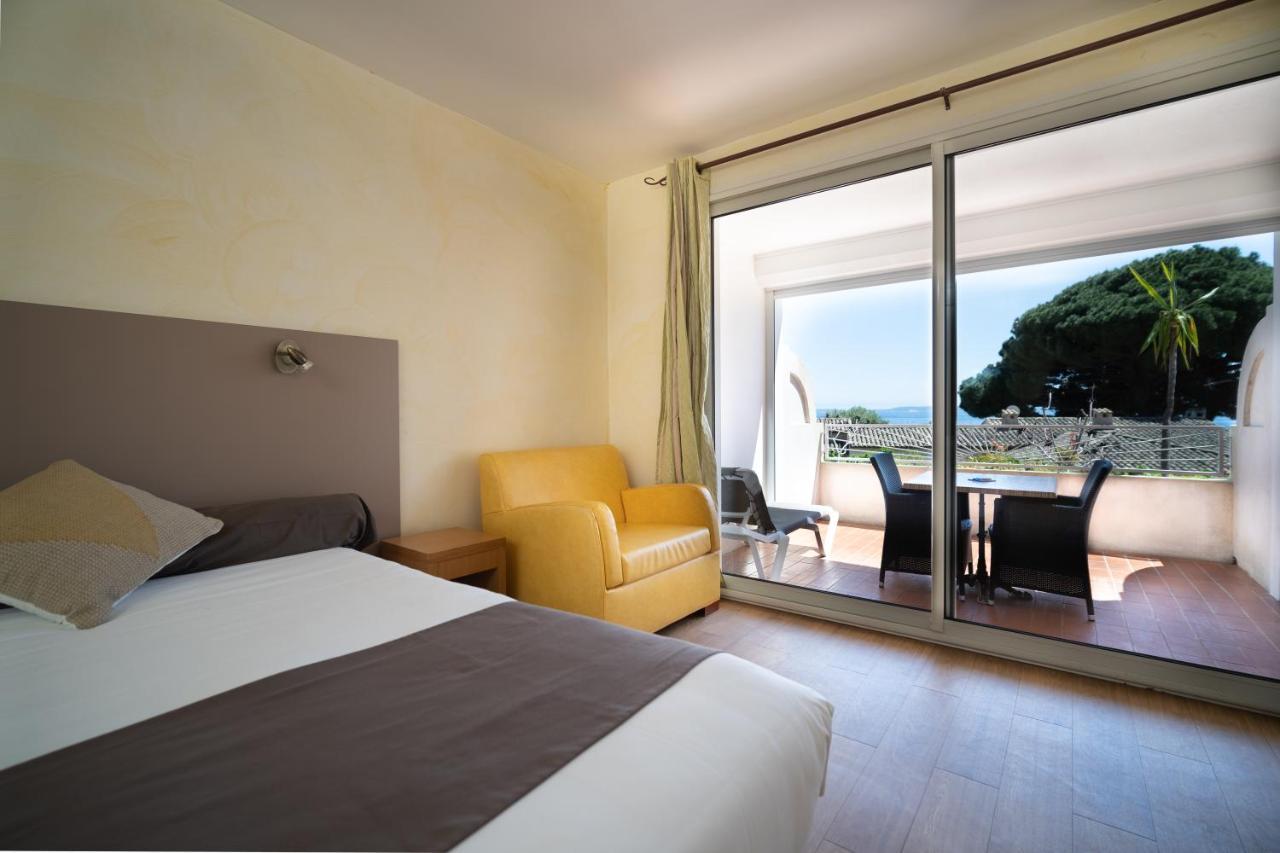 Hotel Beau Soleil เลอลาวองดูว์ ภายนอก รูปภาพ