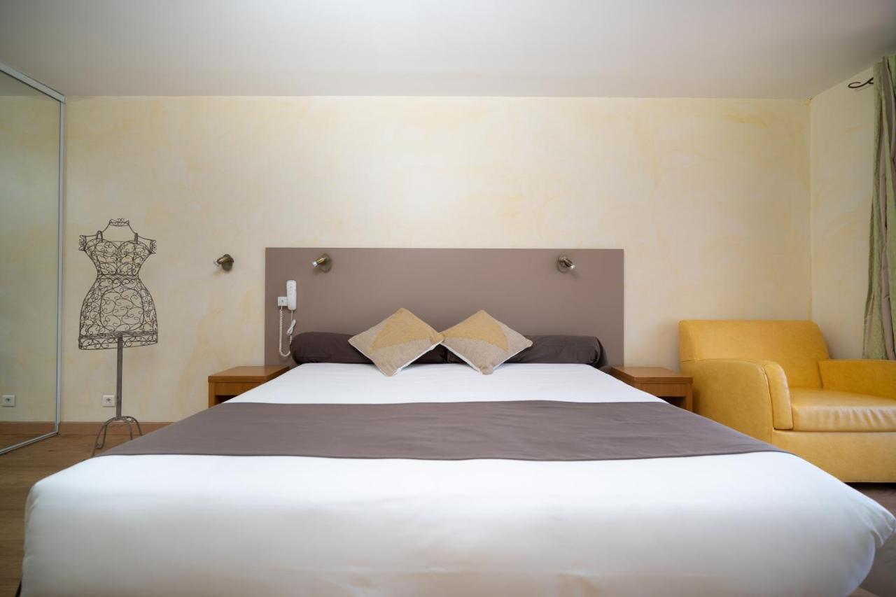 Hotel Beau Soleil เลอลาวองดูว์ ภายนอก รูปภาพ