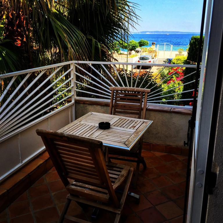 Hotel Beau Soleil เลอลาวองดูว์ ภายนอก รูปภาพ
