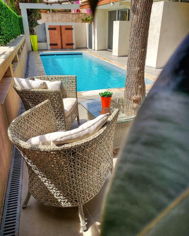 Hotel Beau Soleil เลอลาวองดูว์ ภายนอก รูปภาพ